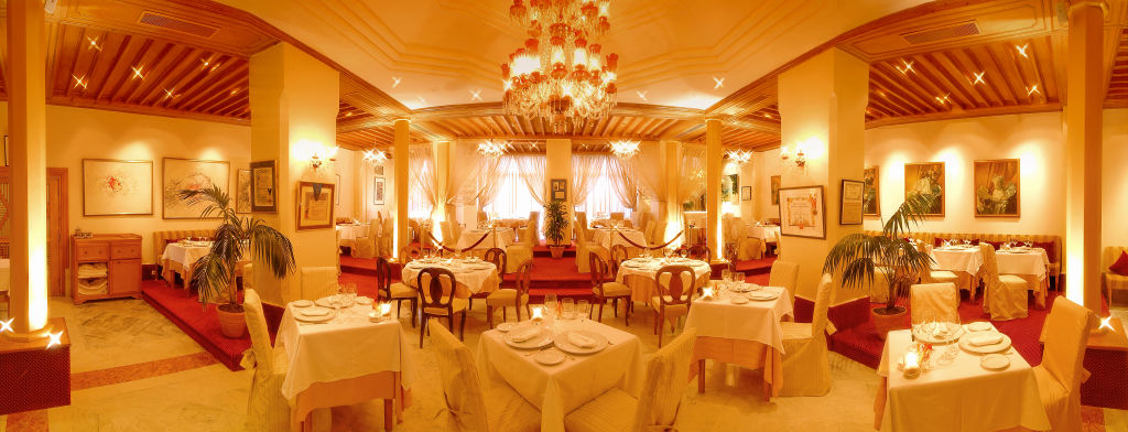 Hotel La Maison Blanche 5*