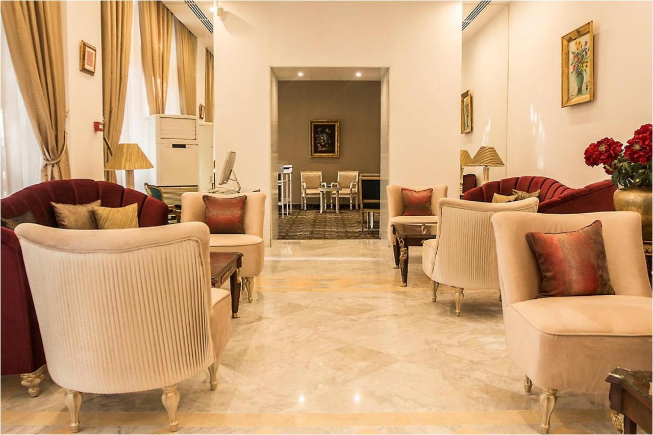 Hotel La Maison Blanche 5*